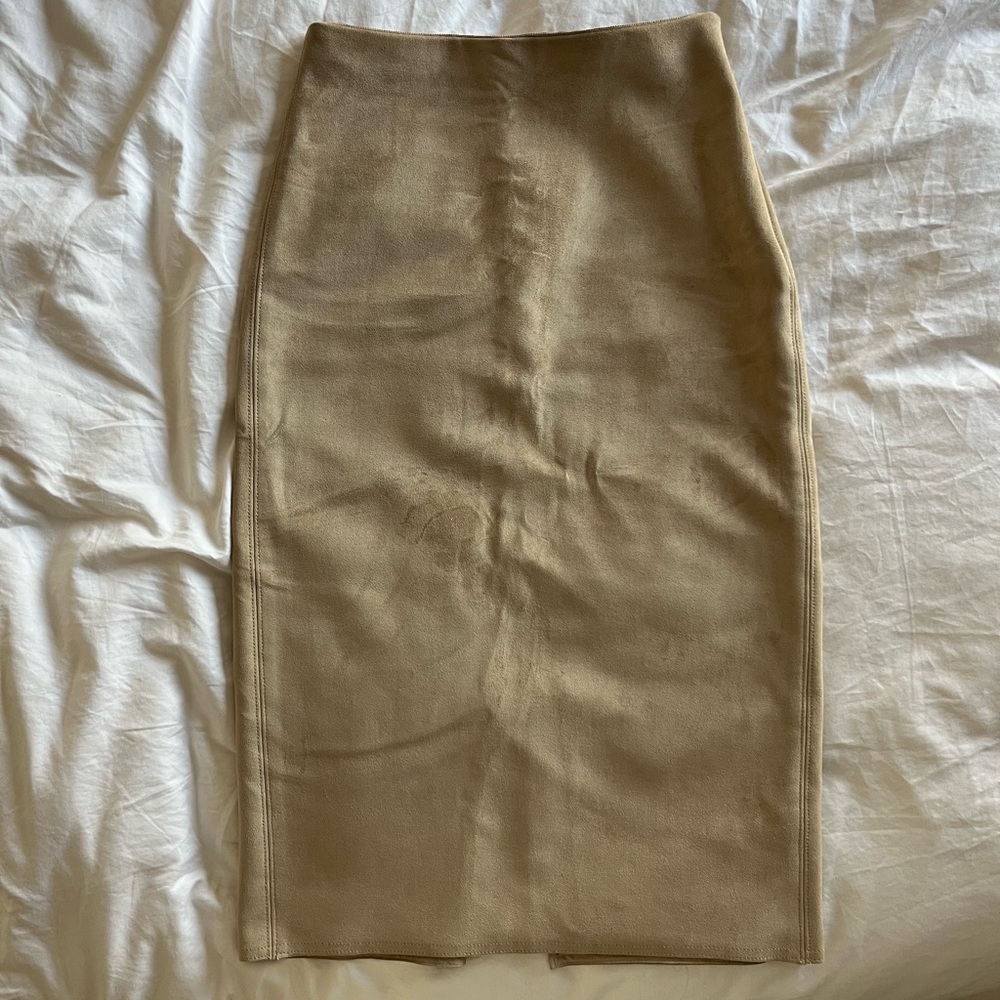 Babaton Aritzia Suede Midi Skirt